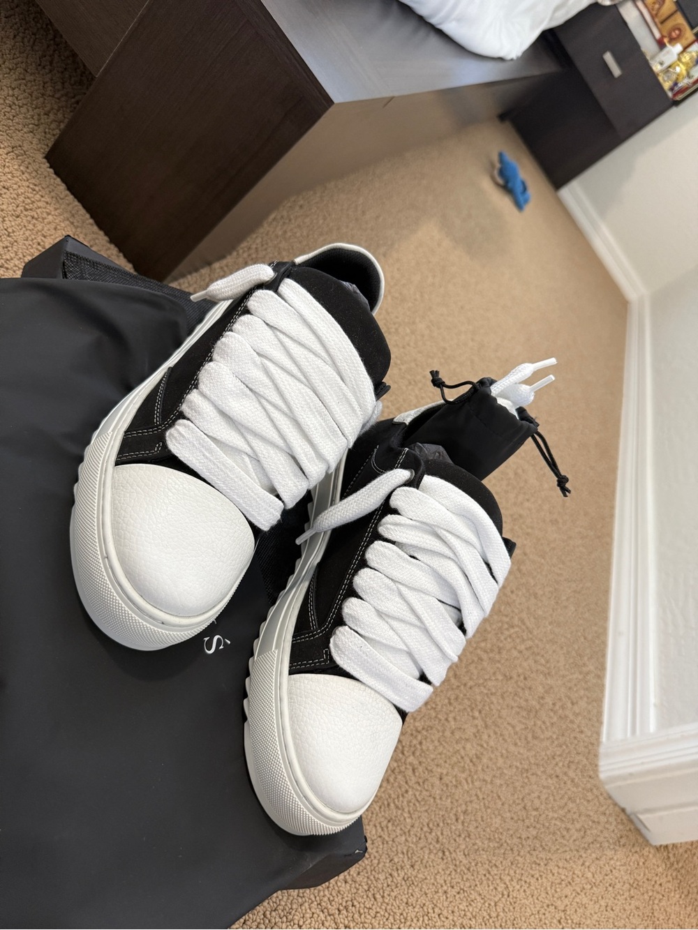 Men's Black & White Platform Lace-Up Sneakers
